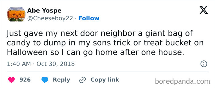 A humorous post about a trick-or-treat strategy from relatable Halloween tweets.