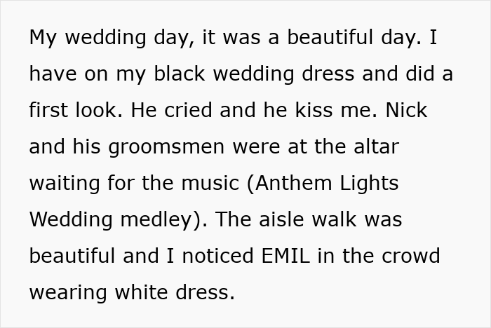 MIL Comes To Gothic Halloween Wedding Dressed In White, Makes A Scene When They Ask If Anyone Objects MIL Comes To Gothic Halloween Wedding Dressed In White, Makes A Scene When They Ask If Anyone Objects