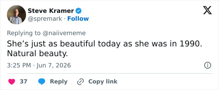 A social media post by Steve Kramer praising Cameron Diaz for her natural beauty.