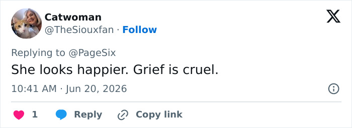 A tweet commenting on Kelly Osbourne weight gain, noting she looks happier and mentioning grief.