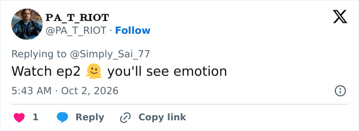A tweet by user PA_T_RIOT about Florence Pugh's steamy scene in a new show