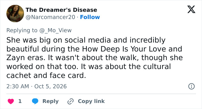 A tweet by The Dreamer's Disease highlighting Gigi Hadid's social media success and beauty. A tweet by The Dreamer's Disease highlighting Gigi Hadid's social media success and beauty.