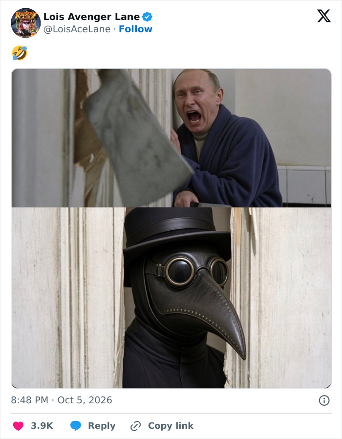 A Russian plague meme based on The Shining movie showing a plague doctor peeking through a broken wooden door
