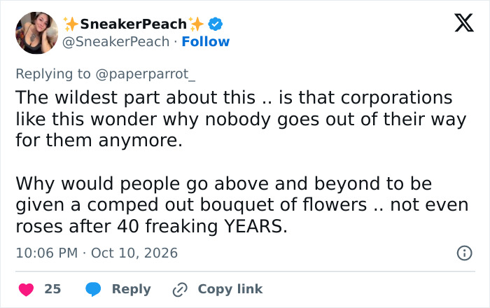 A tweet expressing outrage over a poor retirement gift awarded to a long-serving Walmart employee. A tweet expressing outrage over a poor retirement gift awarded to a long-serving Walmart employee.
