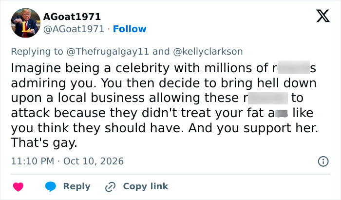 Social media comment criticizing Kelly Clarkson for blasting a Brooklyn store after an employee assumed she cannot afford items.