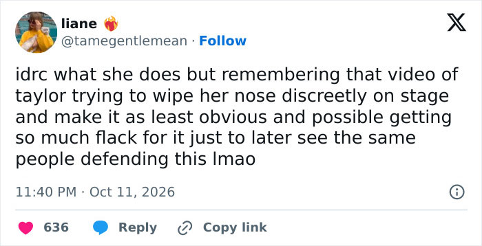 Tweet discussing pop star Taylor Swift and fan reactions to on-stage actions.