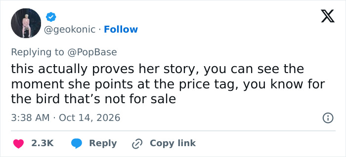 Tweet supporting Kelly Clarkson's story about price tag and bird not for sale in Brooklyn shopkeeper feud