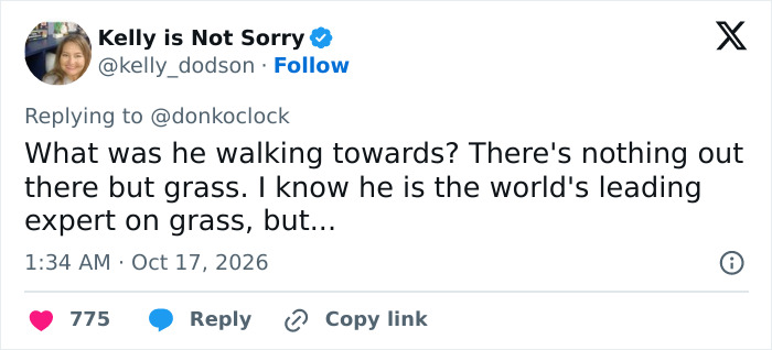 Social media post discussing Donald Trump walking towards an empty field, commenting on Trump waving at nobody. Social media post discussing Donald Trump walking towards an empty field, commenting on Trump waving at nobody.