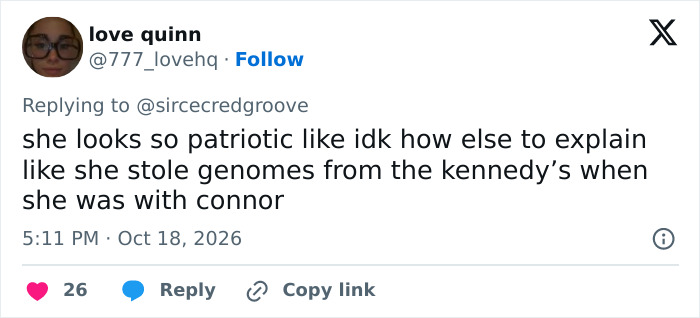 Tweet commenting on Taylor Swift's patriotic appearance and comparison to Kennedy family Tweet commenting on Taylor Swift's patriotic appearance and comparison to Kennedy family