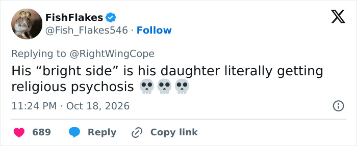 A reply post addressing reaction to a giant Halloween decoration scaring a toddler