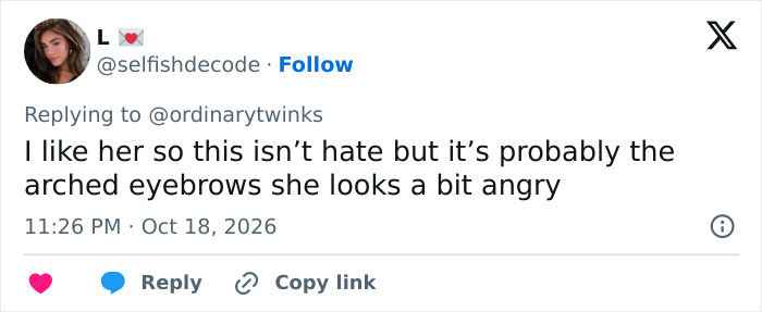 Tweet mentioning Taylor Swift's arched eyebrows making her look angry Tweet mentioning Taylor Swift's arched eyebrows making her look angry