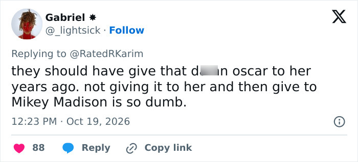 A social media comment addressing a Hollywood star career slump regarding awards and Oscars.