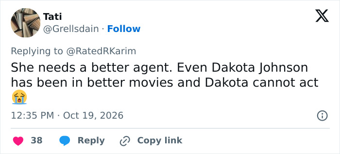 A social media post discussing an Oscar-Winning Hollywood Star's career slump and movie choices.