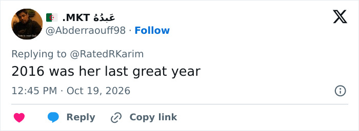 Social media comment on an Oscar winning Hollywood star career slump mentioning past success.