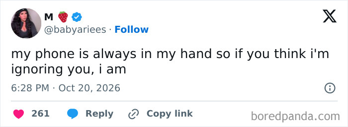 A funny tweet shared this October about deliberately ignoring someone on a phone.
