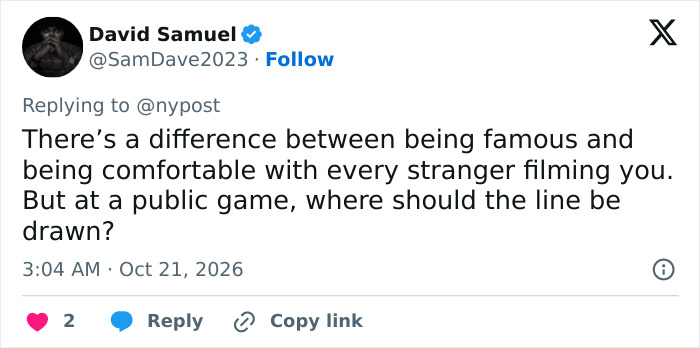 A fan discussion about privacy boundaries for Taylor Swift at the Chiefs game in a public venue.