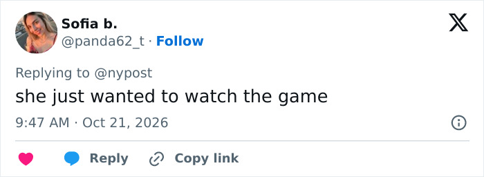 A social media post defending Taylor Swift at a Chiefs game, stating she just wanted to watch the game.
