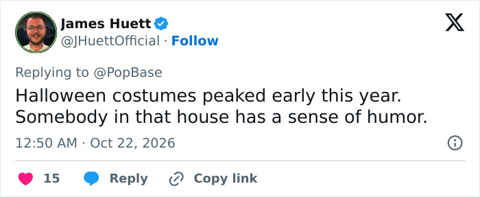 A tweet commenting on Halloween costumes and humor related to North West Halloween transformation.