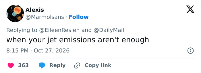 A user post comparing Taylor Swift's wedding decor decisions to jet emissions. A user post comparing Taylor Swift's wedding decor decisions to jet emissions.