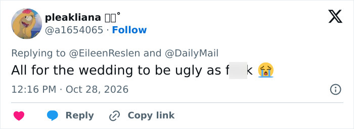 A social media reaction criticizing the aesthetic of Taylor Swift's elaborate wedding decor. A social media reaction criticizing the aesthetic of Taylor Swift's elaborate wedding decor.