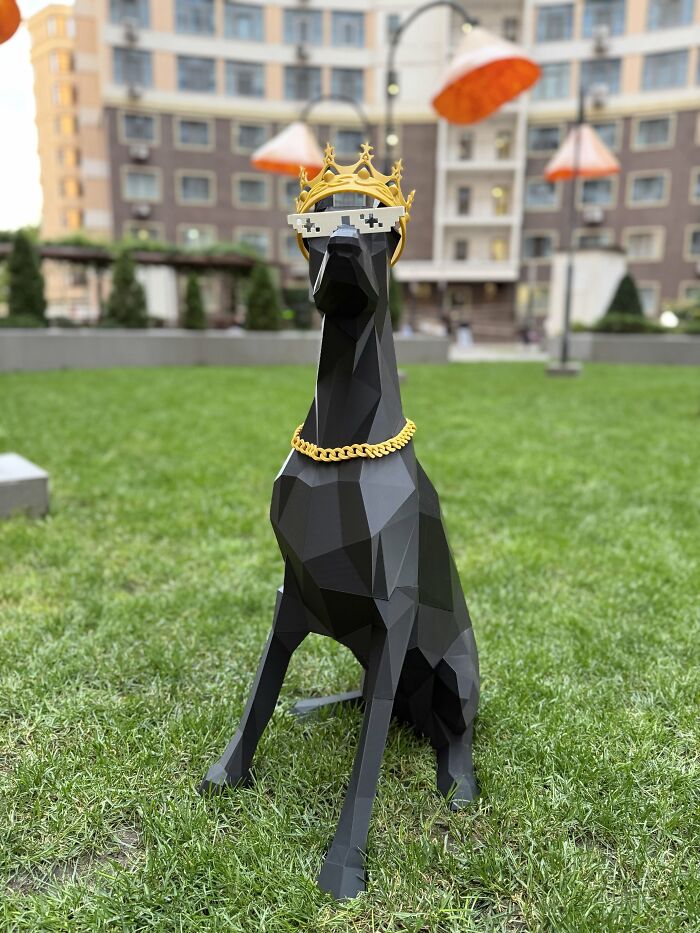 Geometric black dog statue with gold crown and chain 3D prints
