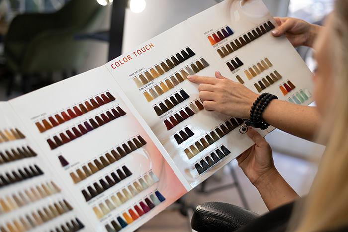Woman Spends A Fortune On Vivid Hair, Gets Told To Dye It A Natural Color To Fit Into Wedding Party Woman Spends A Fortune On Vivid Hair, Gets Told To Dye It A Natural Color To Fit Into Wedding Party