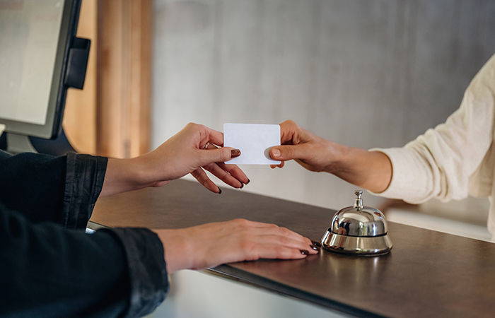 Woman Has Audacity To Return To Hotel Where She Didn’t Settle Bill, Is Shocked When She’s Turned Away Woman Has Audacity To Return To Hotel Where She Didn’t Settle Bill, Is Shocked When She’s Turned Away