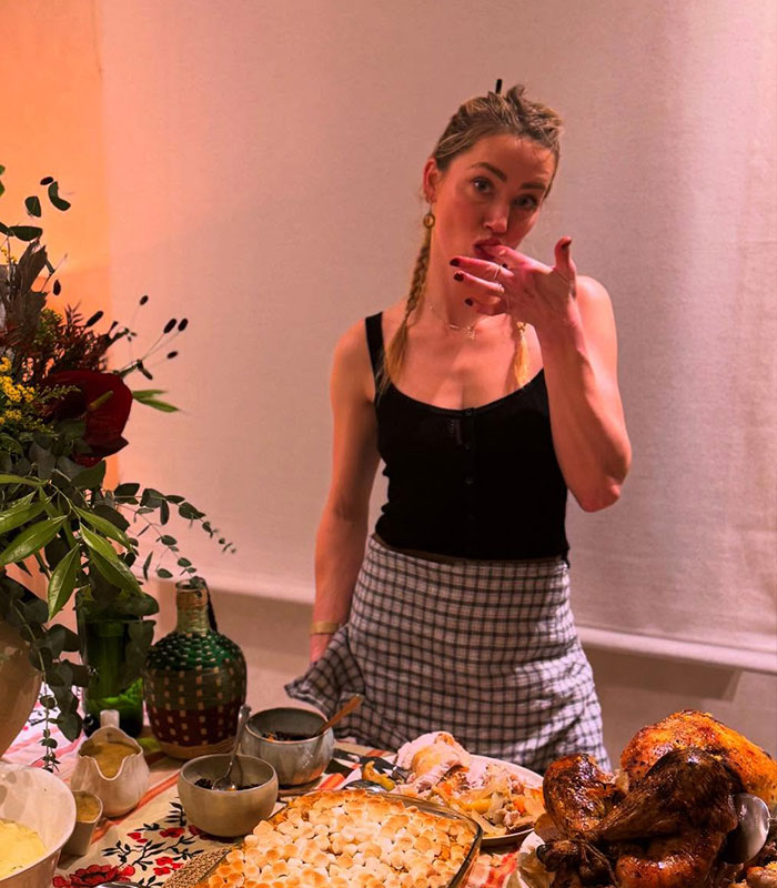 Amber Heard's New Spain Photo After Fleeing Hollywood And Changing Her Name Has Fans Zooming In On One Detail Amber Heard's New Spain Photo After Fleeing Hollywood And Changing Her Name Has Fans Zooming In On One Detail