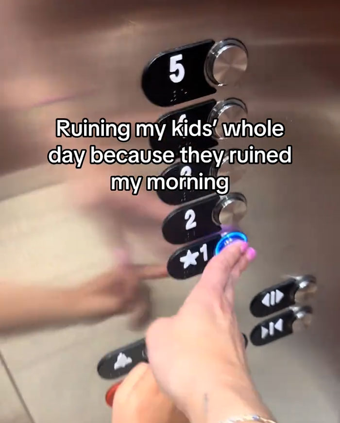 Mom Pushes Elevator Button Before Her Son Can To Teach Him A Lesson, Then Ignores His Meltdown Mom Pushes Elevator Button Before Her Son Can To Teach Him A Lesson, Then Ignores His Meltdown