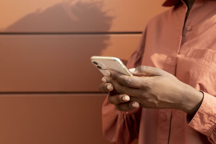 48 Of The Most Unhinged Airbnb Stories People Experienced Themselves