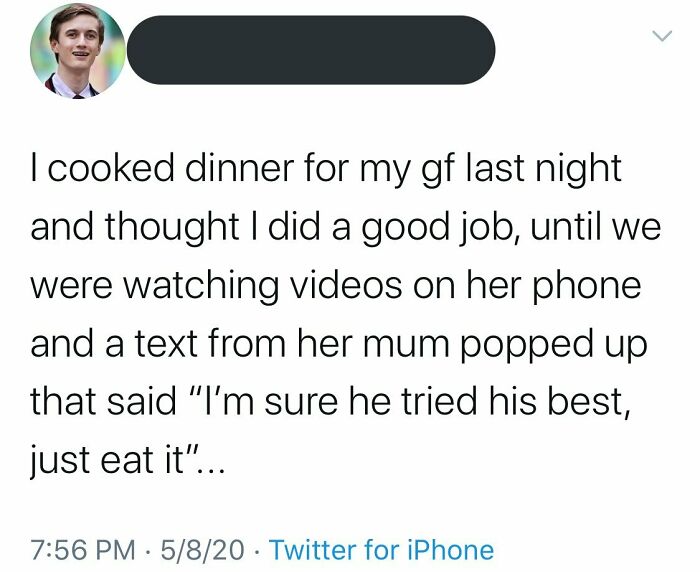 Tweet displaying a cringe cooking fail text message from a girlfriend's mother.