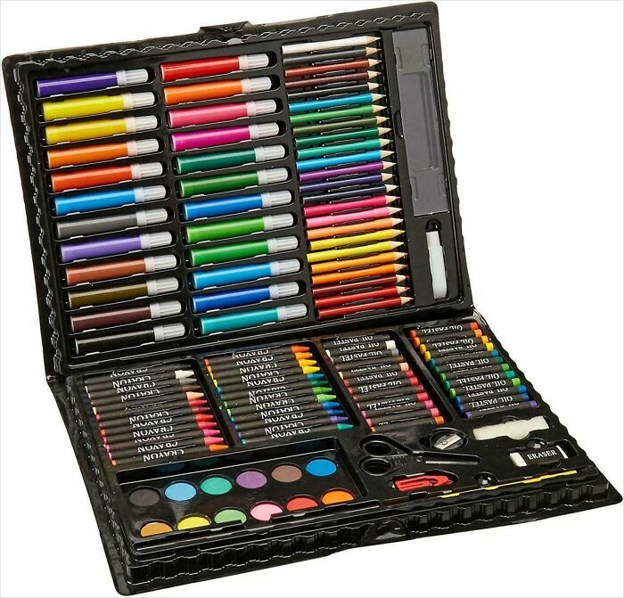 A massive classic art set case, a nostalgic image for 90s kids