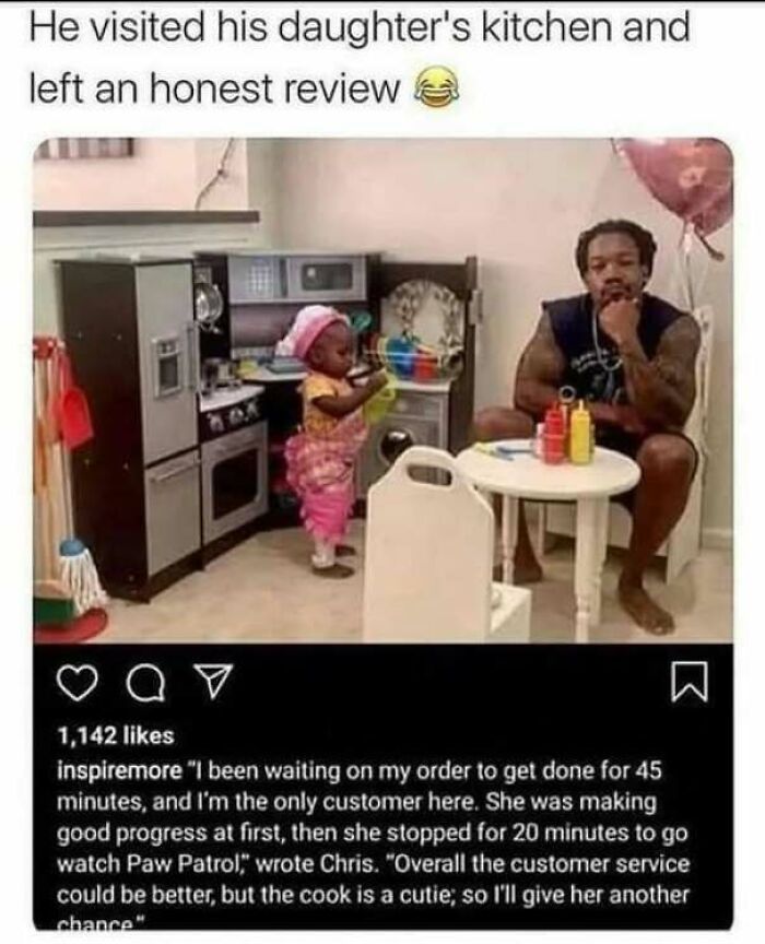 Wholesome memes showing a dad leaving a funny review for his daughter in her toy kitchen