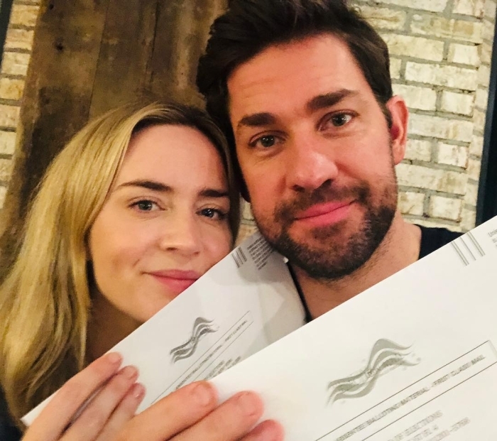 Actress Emily Blunt Roasts Men In Turtlenecks, But John Krasinski Somehow Makes Her Eat Her Words Actress Emily Blunt Roasts Men In Turtlenecks, But John Krasinski Somehow Makes Her Eat Her Words