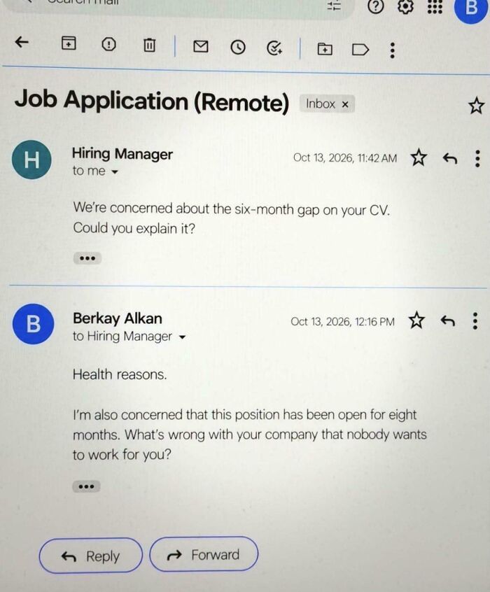 Email exchange between an applicant and manager demonstrating recruiting fails funny pics regarding a CV gap.