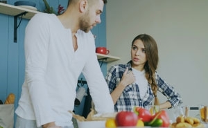 Man Tries To Be Nice To His Sister But Uses His Wife’s Time And Labor To Do That And Doesn’t See The Issue