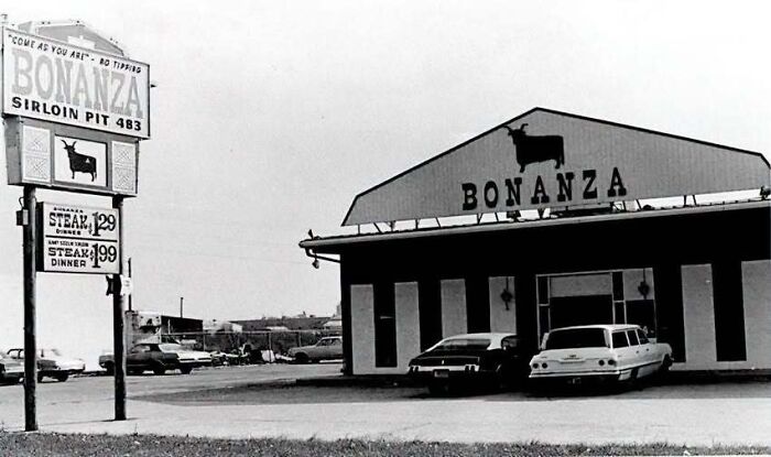 Old photos of America showing a Bonanza Sirloin Pit restaurant and parking lot
