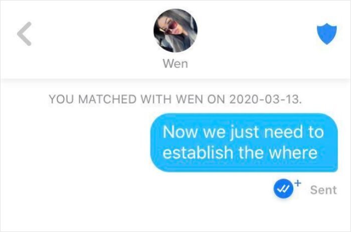Tinder chat screenshot showing a funny pun based on a match name