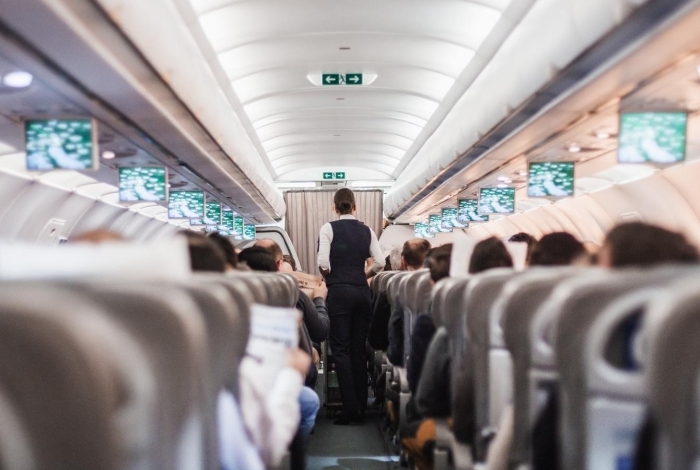 People Applaud This Plane Passenger For Calling Out Gross Dad Who Changed Baby’s Diaper And Kept It People Applaud This Plane Passenger For Calling Out Gross Dad Who Changed Baby’s Diaper And Kept It