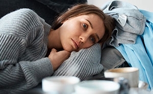 Guy’s Relationship With His Mom Comes With Some Unusual Bedtime Habits, GF Starts Getting The Ick