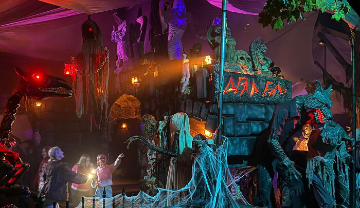 Epic Halloween display with terrifying animatronics and lighting Epic Halloween display with terrifying animatronics and lighting