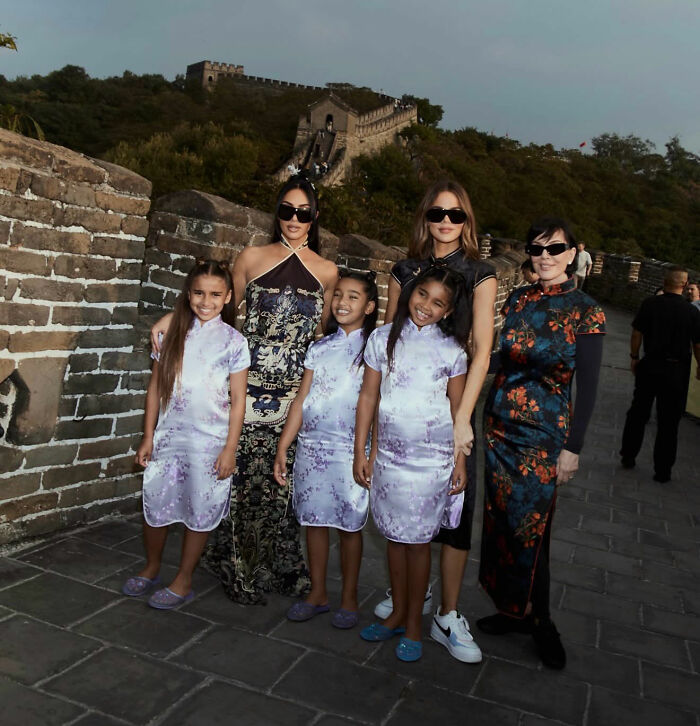 Kim Kardashian and family in matching traditional dresses at Great Wall Kim Kardashian and family in matching traditional dresses at Great Wall