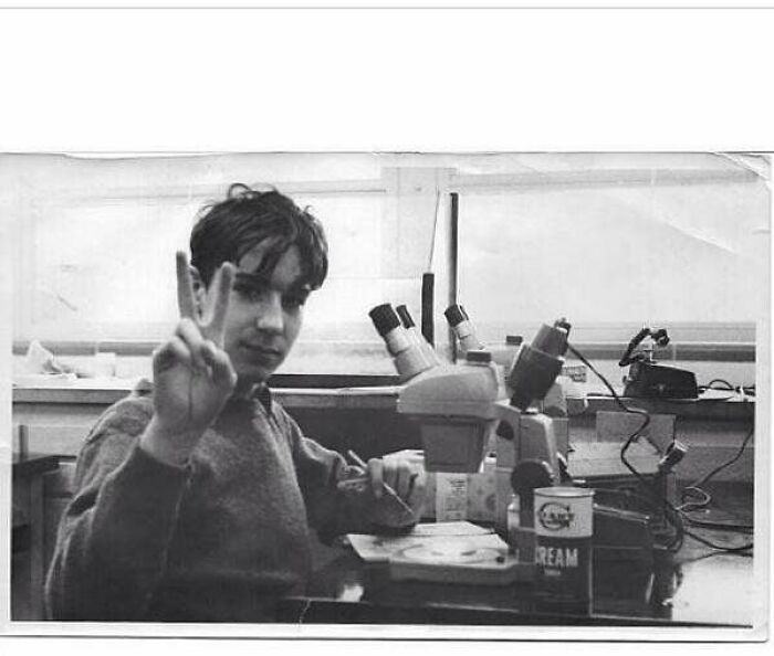 A Younger Bill Nye In His 9th Grade Science Class