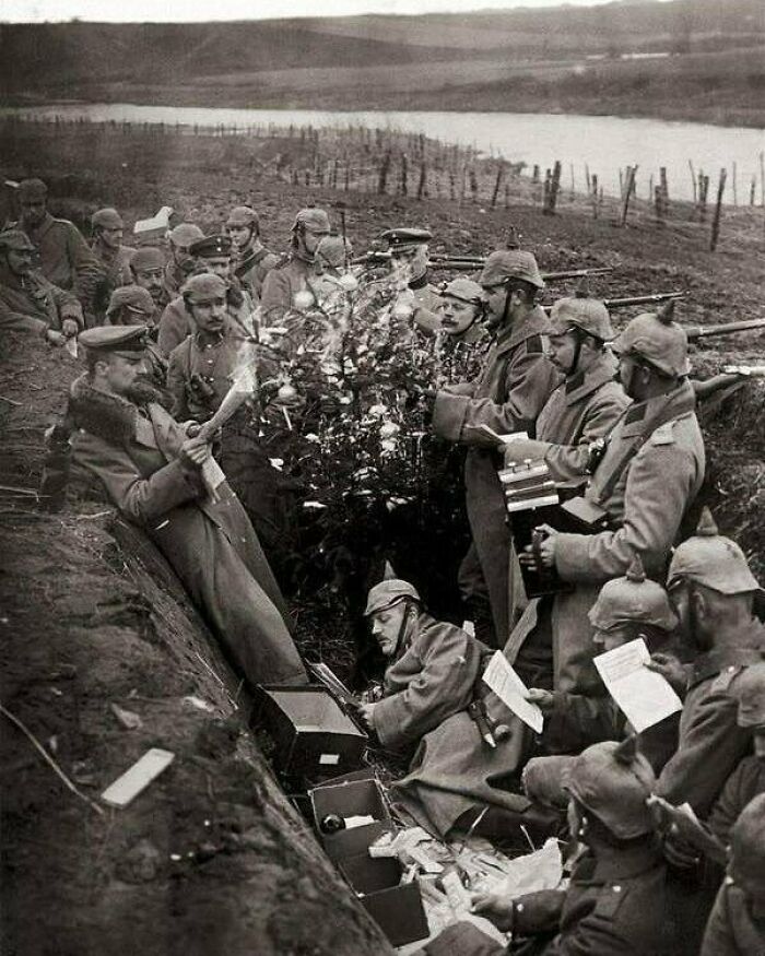 Christmas In The German Trenches During World War 1, 1914