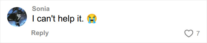 A user post stating they cannot help picking, referring to squeezing black spots on your nose A user post stating they cannot help picking, referring to squeezing black spots on your nose