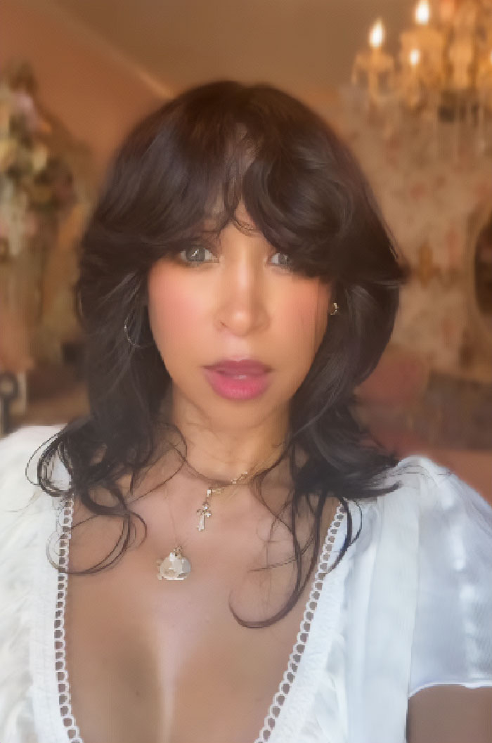 Actress Stacey Dash with dark hair, one of the stars who got in the way of their own success.