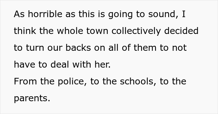 A text post discussing an unhinged mom and how the whole town turned their backs on her A text post discussing an unhinged mom and how the whole town turned their backs on her