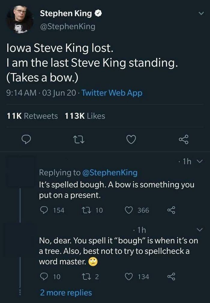 Twitter exchange where a user wrongly corrected Stephen King on the spelling of the word bow.