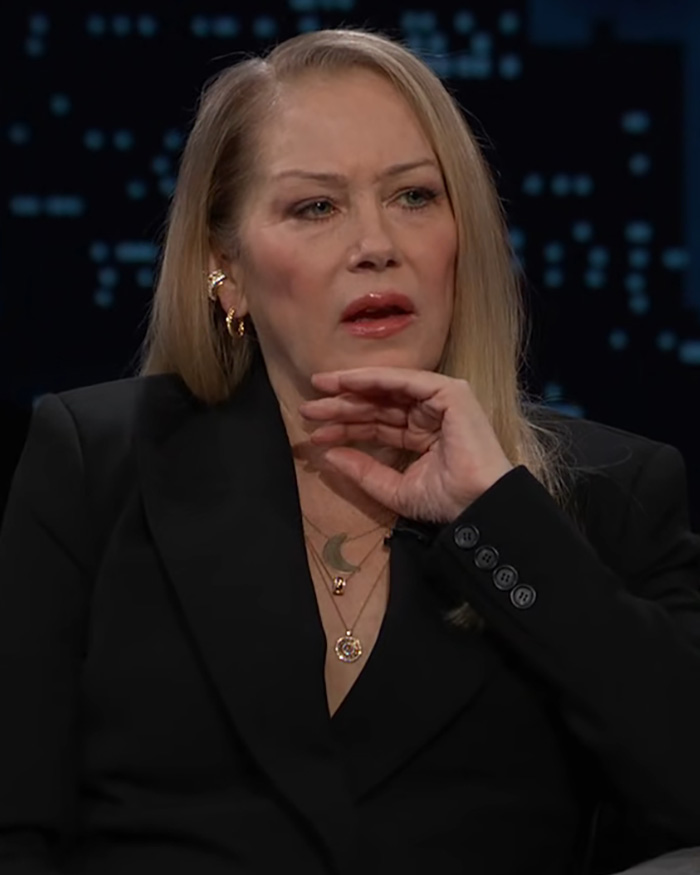 Christina Applegate Breaks Down In Tears As She Reveals She Doesn't Actually Have MS Christina Applegate Breaks Down In Tears As She Reveals She Doesn't Actually Have MS