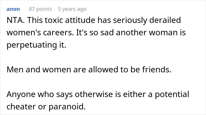 Online comment criticizing the toxic attitude towards a 22YO assistant Online comment criticizing the toxic attitude towards a 22YO assistant